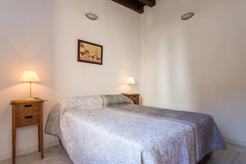 Apartment Bustos Tavera Seville Spain